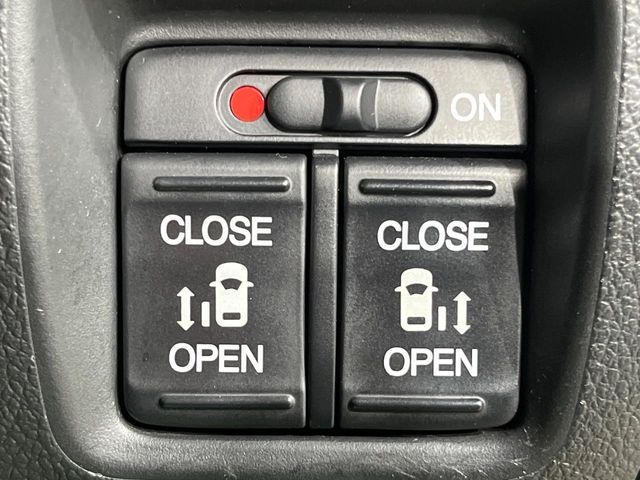 HONDA N BOX 2016 Image 31