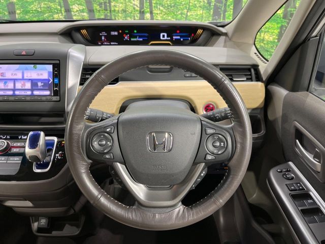 HONDA FREED HYBRID 2016 Image 31