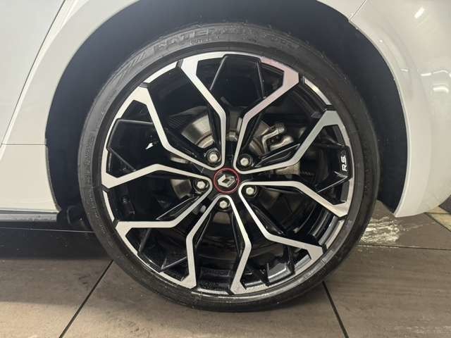 RENAULT MEGANE HATCH 2023 Image 31