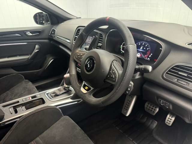 RENAULT MEGANE HATCH 2023 Image 31