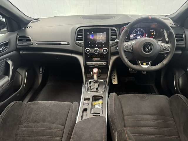 RENAULT MEGANE HATCH 2023 Image 31