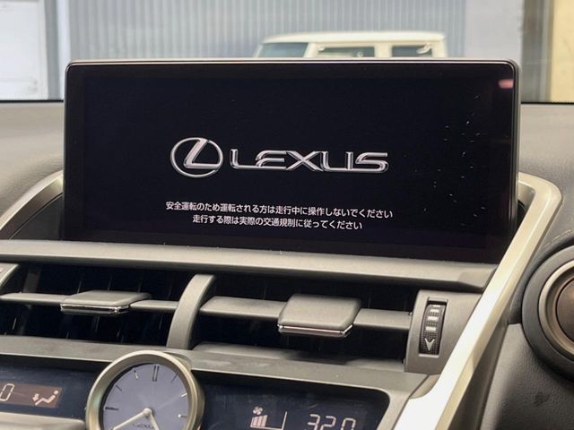 TOYOTA LEXUS NX300 2020 Image 31
