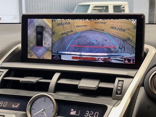 TOYOTA LEXUS NX300 2020 Image 31