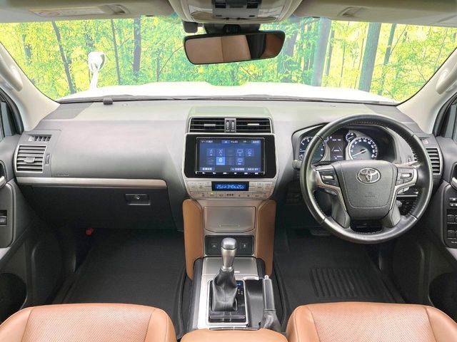 TOYOTA LANDCRUISER PRADO 2022 Image 31