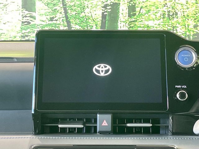 TOYOTA VOXY HYBRID 2022 Image 31