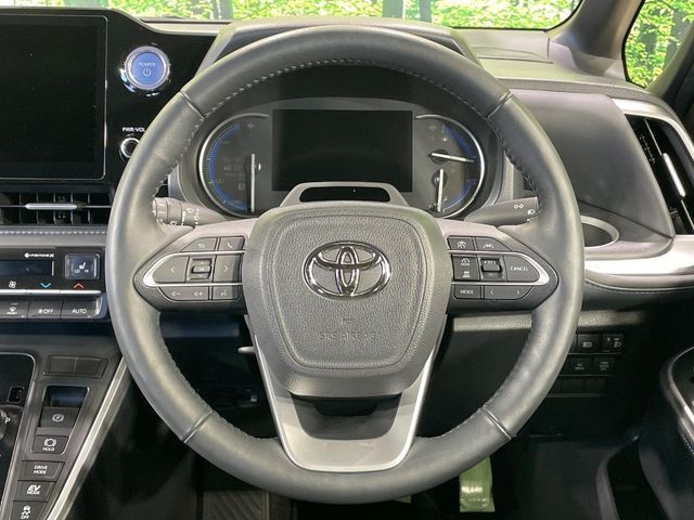 TOYOTA VOXY HYBRID 2022 Image 31