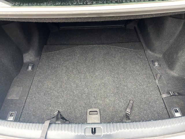 TOYOTA LEXUS IS300H 2014 Image 31