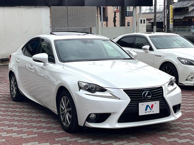 TOYOTA LEXUS IS300H 2014 Image 31