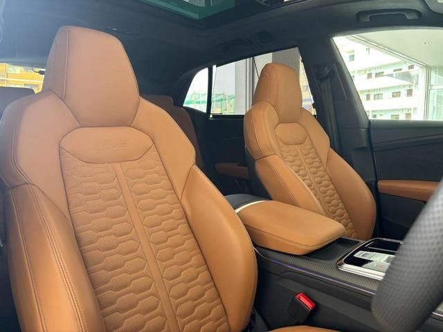 AUDI RS Q8 2024 Image 31
