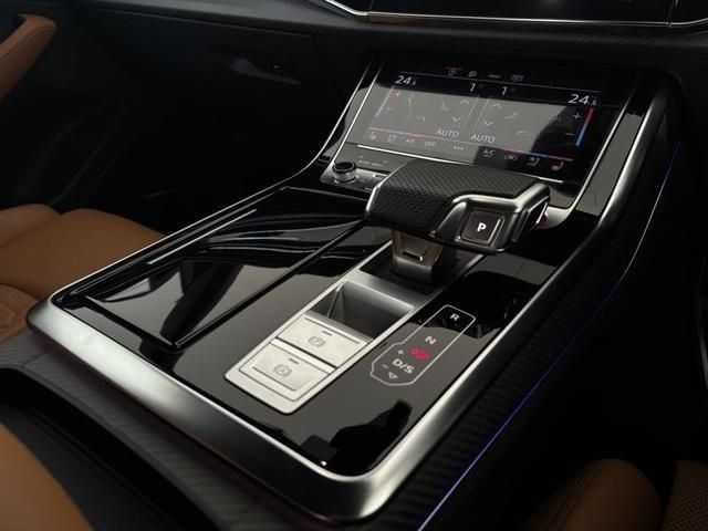 AUDI RS Q8 2024 Image 31