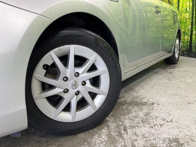 TOYOTA PRIUS ALPHA 2013 Image 31