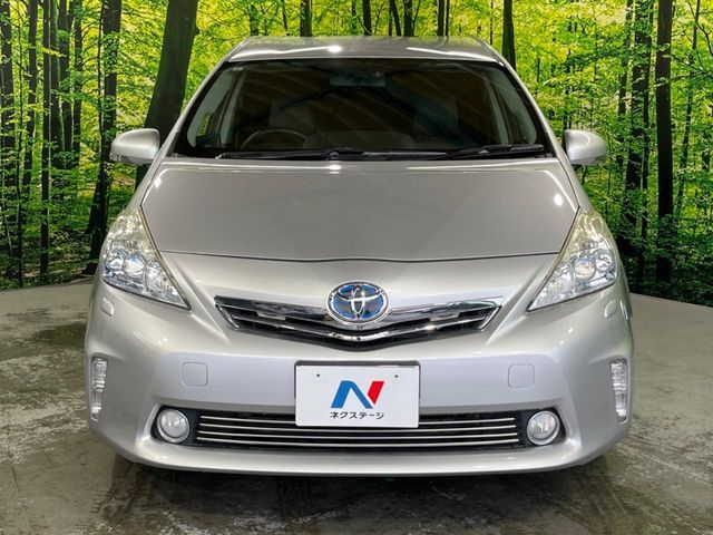 TOYOTA PRIUS ALPHA 2013 Image 31