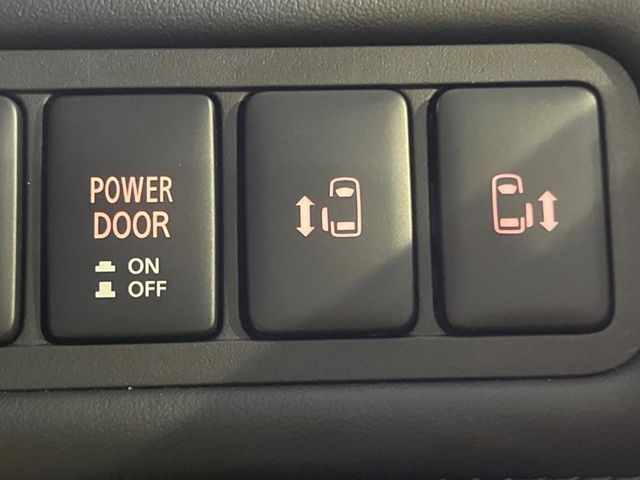 MITSUBISHI DELICA D:5 4WD 2024 Image 31