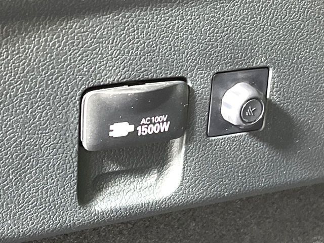 TOYOTA PRIUS 2023 Image 31