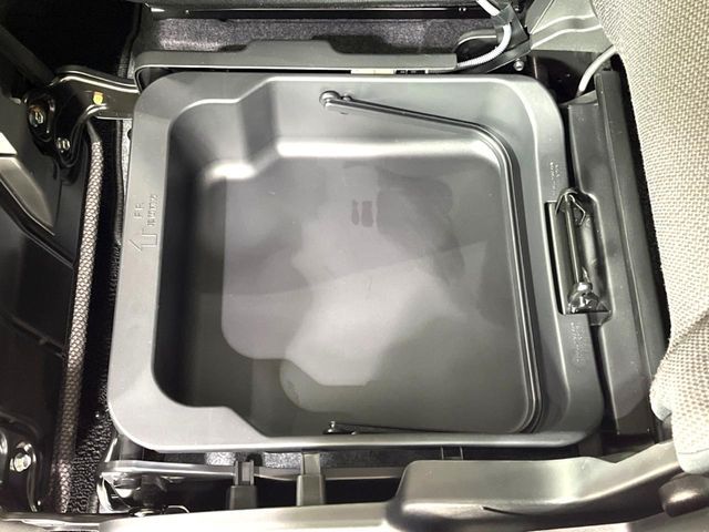 SUZUKI WAGON R SMILE 2022 Image 31