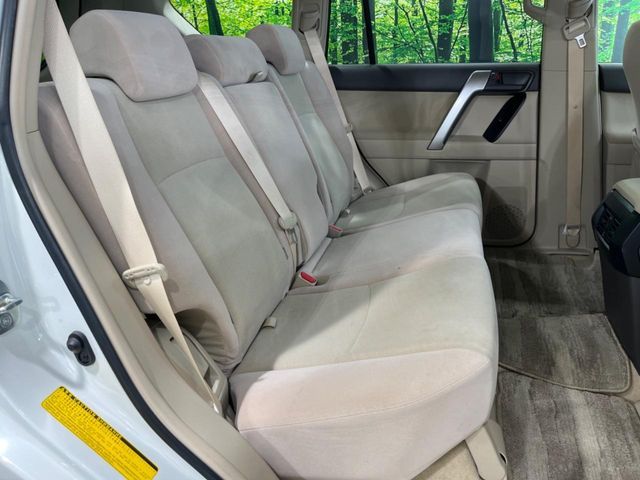 TOYOTA LANDCRUISER PRADO 2023 Image 31