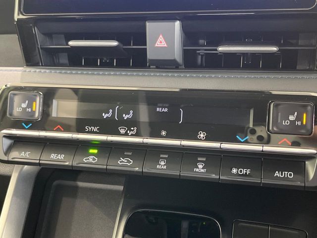 TOYOTA VOXY HYBRID 2025 Image 31