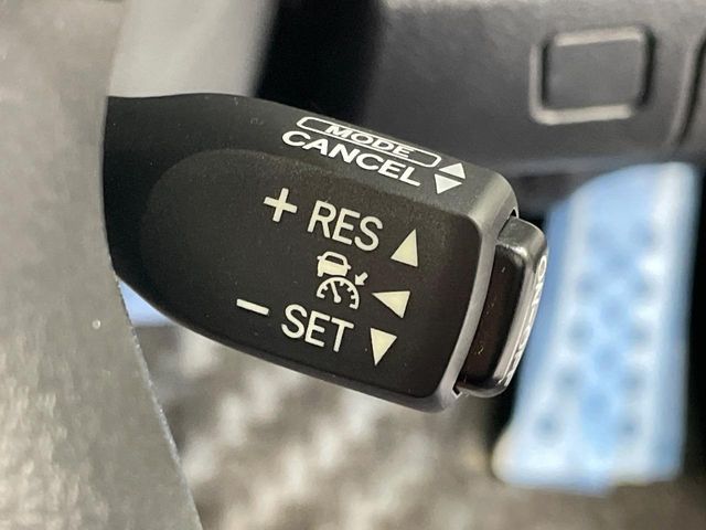 TOYOTA CROWN SEDAN 2016 Image 31