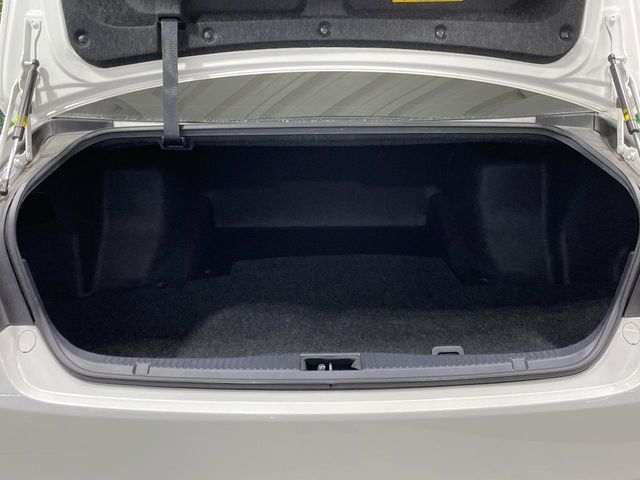 TOYOTA CROWN SEDAN 2016 Image 31