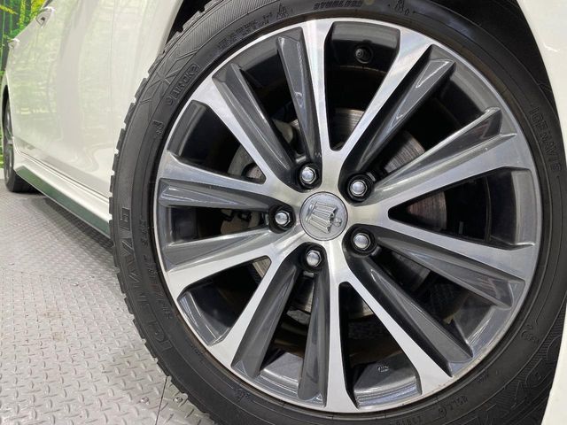 TOYOTA CROWN SEDAN 2016 Image 31