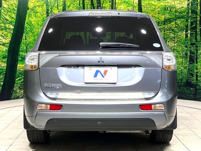 MITSUBISHI OUTLANDER PHEV 2015 Image 31