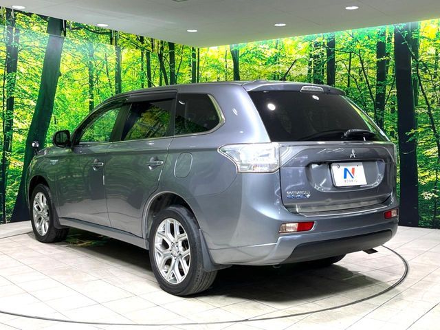 MITSUBISHI OUTLANDER PHEV 2015 Image 31