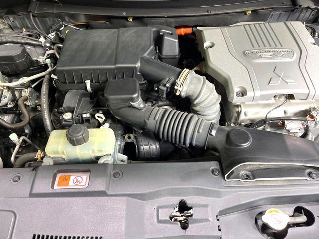 MITSUBISHI OUTLANDER PHEV 2015 Image 31