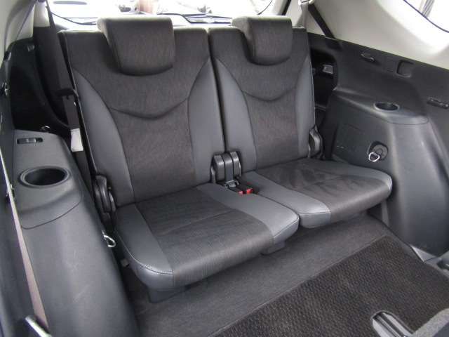 TOYOTA PRIUS ALPHA 2016 Image 31