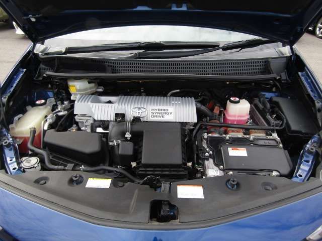 TOYOTA PRIUS ALPHA 2016 Image 31