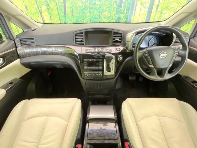 NISSAN ELGRAND 2015 Image 31