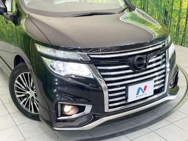 NISSAN ELGRAND 2015 Image 31