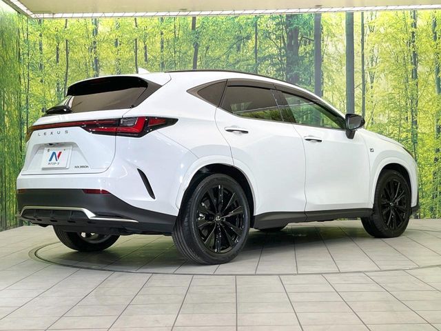 TOYOTA LEXUS NX350H 2023 Image 31