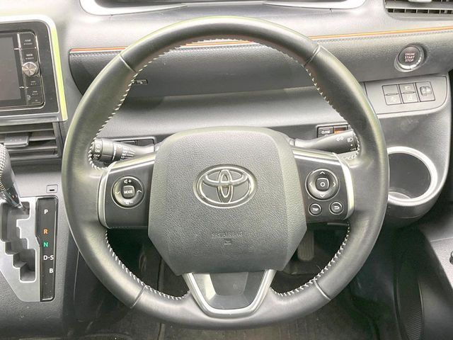 TOYOTA SIENTA 2016 Image 31