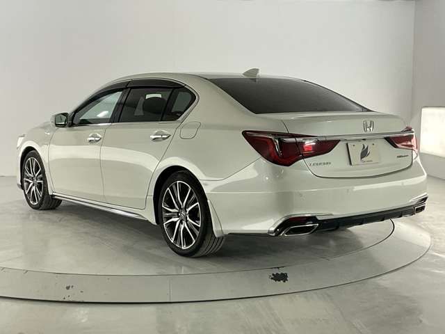 HONDA LEGEND HYBRID 2018 Image 31