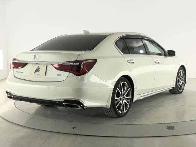 HONDA LEGEND HYBRID 2018 Image 31