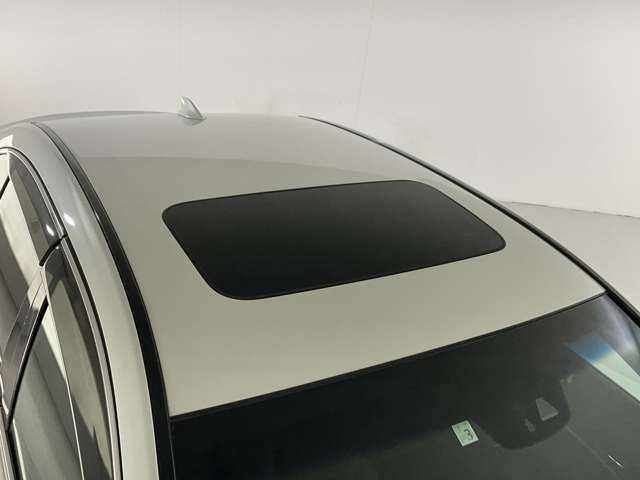 HONDA LEGEND HYBRID 2018 Image 31