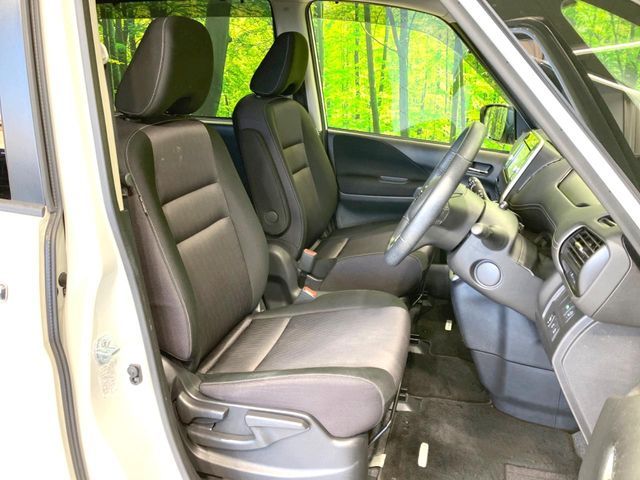 NISSAN SERENA  S-HYBRID 2017 Image 31