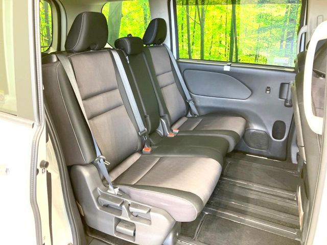 NISSAN SERENA  S-HYBRID 2017 Image 31