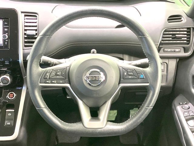 NISSAN SERENA  S-HYBRID 2017 Image 31