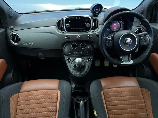 FIAT ABARTH 595 2018 Image 31
