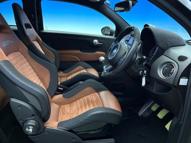 FIAT ABARTH 595 2018 Image 31