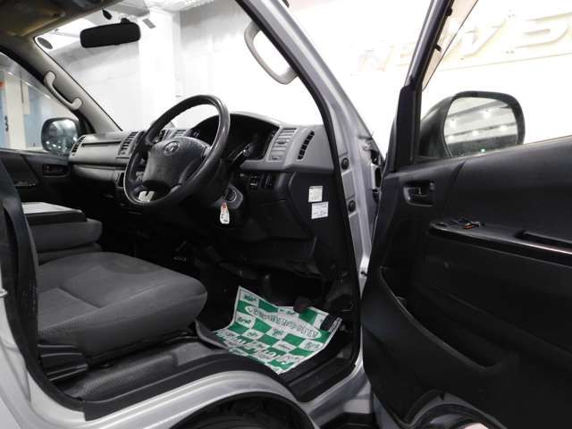 TOYOTA HIACE VAN 1.25T 2WD 2013 Image 31