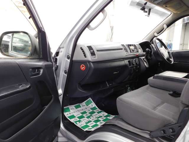 TOYOTA HIACE VAN 1.25T 2WD 2013 Image 31