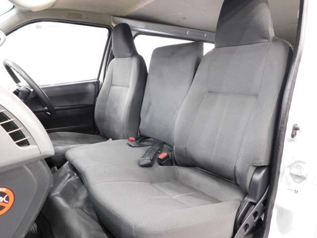 TOYOTA HIACE VAN 1.25T 2WD 2013 Image 31