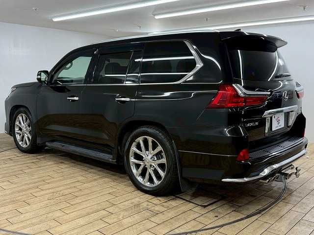 TOYOTA LEXUS LX570 AWD 2016 Image 31