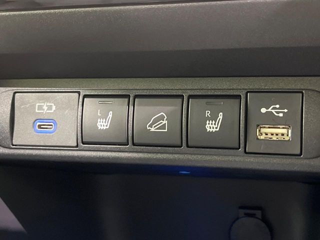 TOYOTA YARIS CROSS HYBRID 2024 Image 31