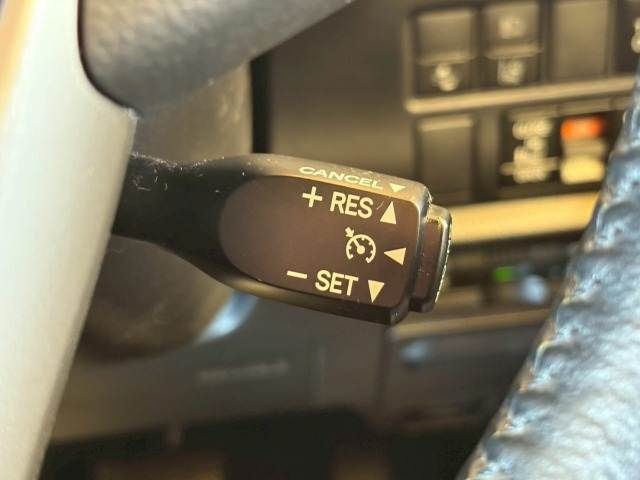 TOYOTA VOXY HYBRID 2018 Image 31