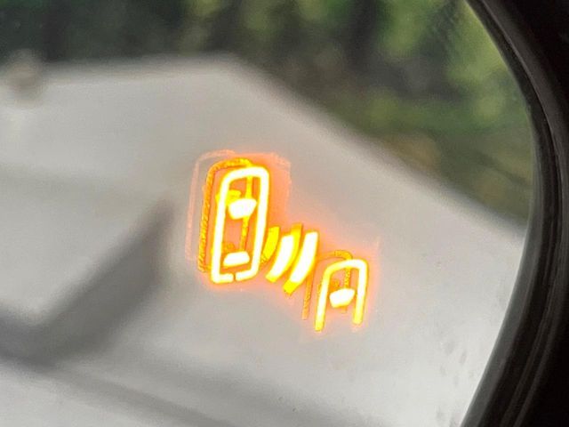 TOYOTA C-HR 2019 Image 31