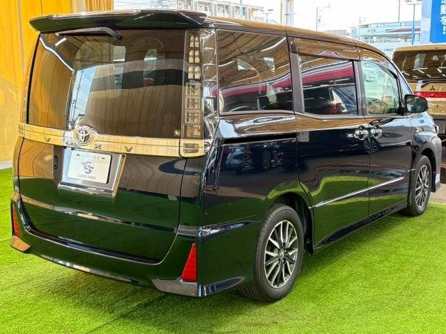 TOYOTA VOXY 2016 Image 31