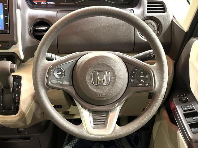 HONDA N BOX 2019 Image 31
